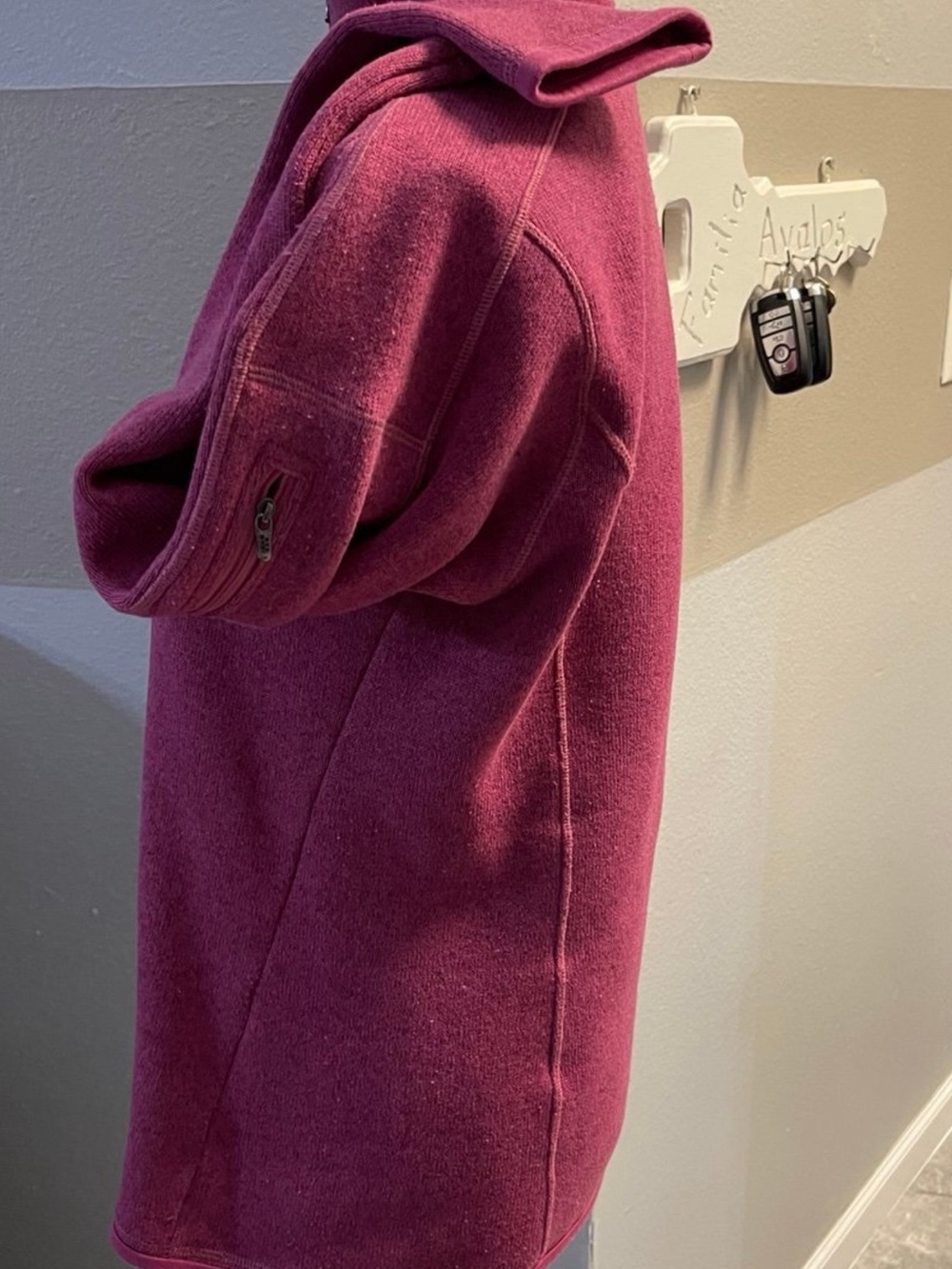 Patagonia Women's Half-Zip Fleece Pullover in Berry Pink - Picture 2 of 4
